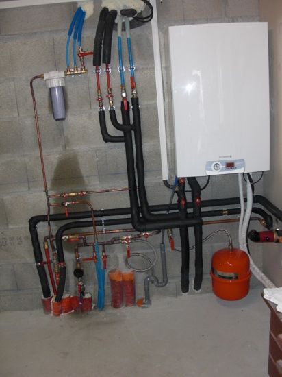 Installation de pompes à chaleur air-eau pour la rénovation énergétique à Bourgoin-Jallieu